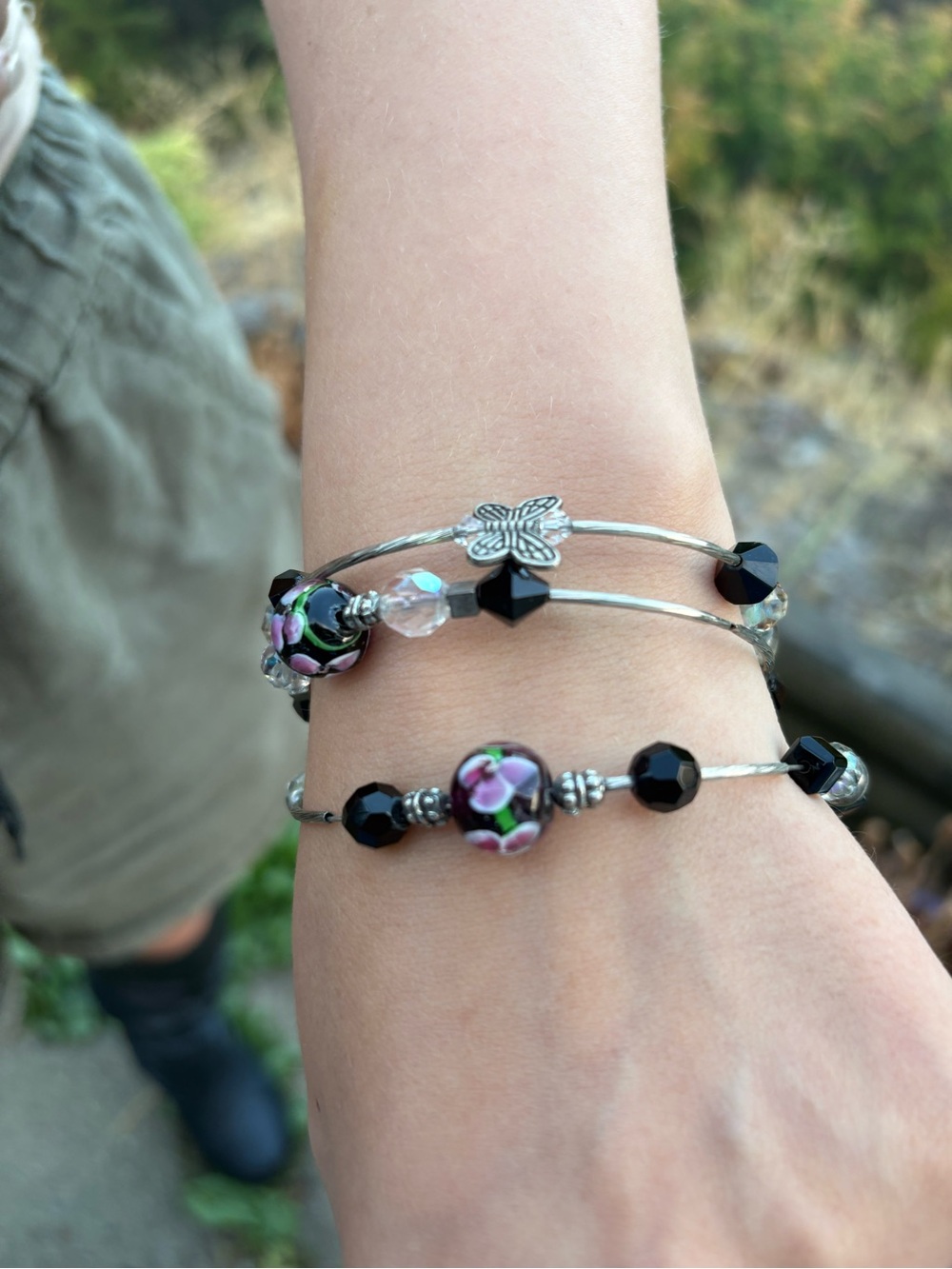 Beautiful Whimsical lamp Glass French Black Beaded Wire Bracelet